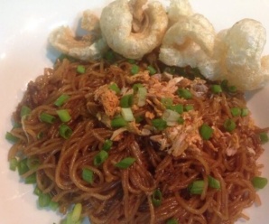 วิธีทำผัดขนมจีน ผัดหมี่ขนมจีน อาหารพื้นเมืองภาคเหนือ