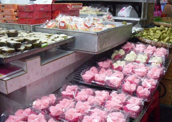 กาดต้นลำไย ร้านขนมหวาน