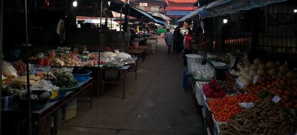 ตลาดสดเทศบาลศรีวิไล ตลาดขายผัก ผลไม้