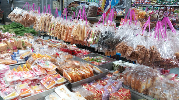 ตลาดสดเทศบาลตำบลหางดง ตลาดหางดง เชียงใหม่ ร้านขนม