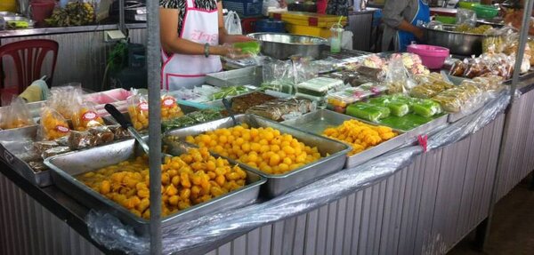 ตลาดสดบุรีรัมย์ ตลาดสดเทศบาลตำบลประโคนชัย ร้านขนมหวาน