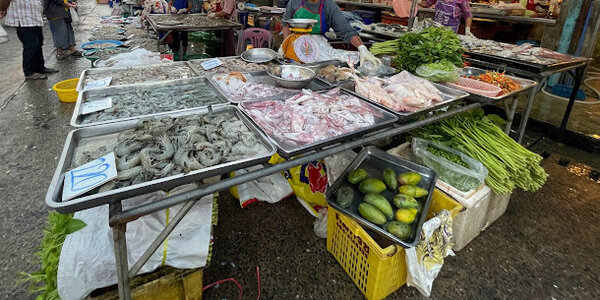 ตลาดเช้าพัทลุง ตลาดสดเทศบาลเมืองพัทลุง ร้านของทะเลสด