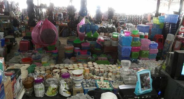 ตลาดสดระนอง ร้านขายของเบ็ดเตล็ด