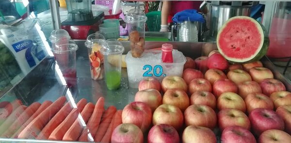 ตลาดสดร้อยเอ็ด ร้านขายน้ำผลไม้