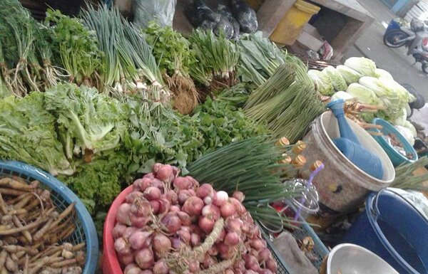 ตลาดสดสุขาภิบาลประโคนชัย ตลาดสดเทศบาลตำบลประโคนชัย ร้านขายผัก