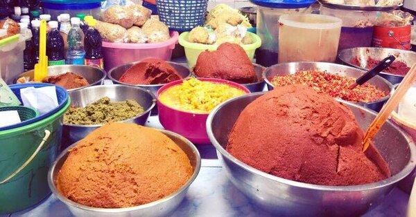 ตลาดสดเงินวิจิตร ร้านขายเครื่องแกง