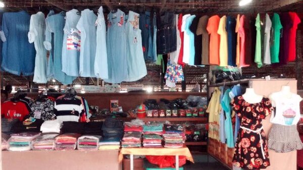 ร้านขายเสื้อผ้า