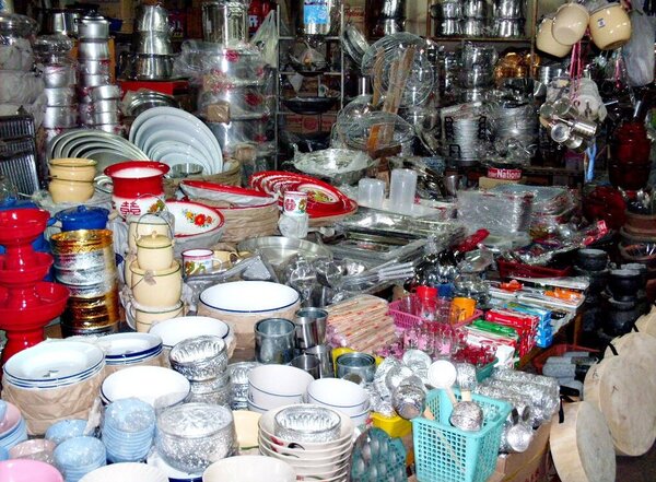 ตลาดต้นลำไย เชียงใหม่ ร้านถ้วย ชาม