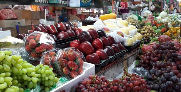 ตลาดใหญ่ลำลูกกา ตลาดนัดย่านลำลูกกา ร้านผลไม้
