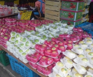 ตลาดสมภพพลาซ่า จ.นครปฐม ตลาดเช้า เปิดทุกวัน เวลา 03.00-20.00 น.