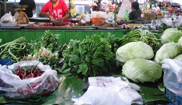 ตลาดเช้าอุตรดิตถ์ ร้านผัก