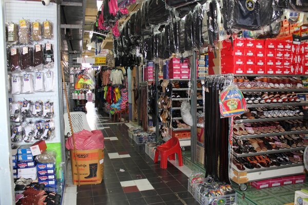 ตลาดควนขนุน พัทลุง ตลาดสดเทศบาลควนขนุน ร้านรองเท้า