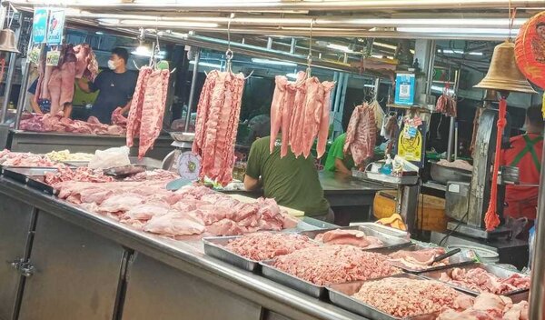 ตลาดสดเสรี ร้านหมู