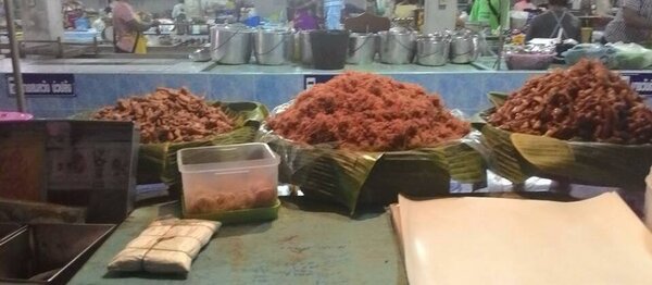 ตลาดสดดอนสัก ร้านหมูฝอย อาหารปรุงสุก