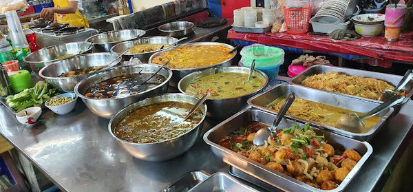 ตลาดเช้าพัทลุง ตลาดสดเทศบาลเมืองพัทลุง ร้านอาหารปรุงสุก
