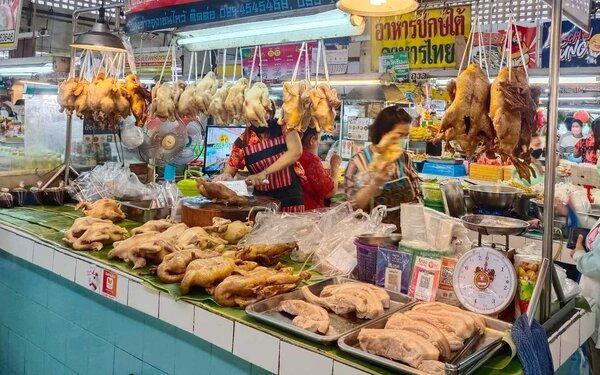 ตลาดศิริวัฒนา เชียงใหม่ ร้านไก่ต้ม เป็ดย่าง