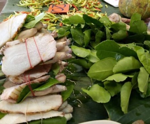 ตลาดสดมุกดาหาร ตลาดสดพรเพชร ใกล้กับโรงพยาบาลมุกดาหารอินเตอร์เนชั่นแนล