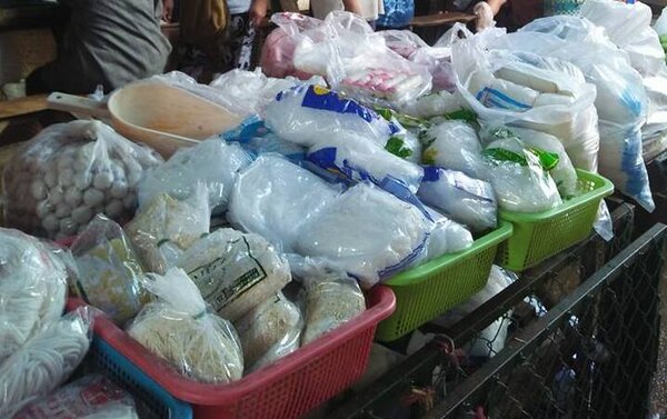 ตลาดสดเทศบาล 1 สกลนคร ร้านของแปรรูป