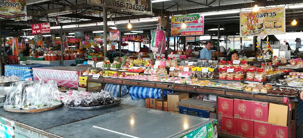 ตลาดทรัพย์สมอทอง ตลาดสดเพชรบูรณ์ ร้านผลไม้