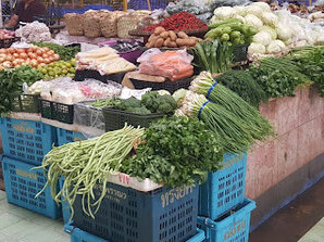 ตลาดเช้าบุรีรัมย์ ตลาดสดเทศบาลพุทไธสง ใกล้กับสำนักงานเทศบาลตำบลพุทไธสง