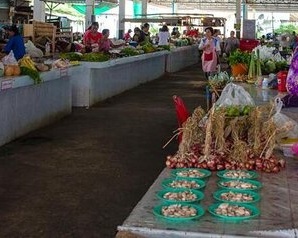 ตลาดสดเทศบาลตำบลบึงบูรพ์ จ.ศรีสะเกษ เปิดขายทุกวัน เวลา 8.00-18.00 น. 