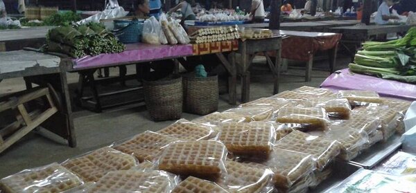 ตลาดขุนยวม ร้านผัก