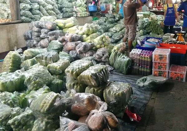 ตลาดสดเทศบาลนาเชือก ตลาดสดนาเชือก ร้านผัก
