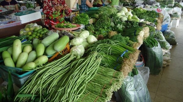 ตลาดบางลำภู ขอนแก่น ร้านผัก