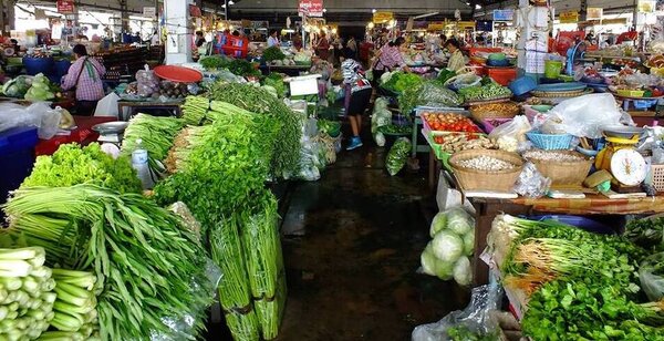 ตลาดสดเทศบาลนครสวรรค์ ตลาดสดนครสวรรค์ ร้านผัก