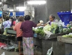 ตลาดเช้ากาญจนบุรี ตลาดเทศบาลตำบลลูกแก ใกล้กับโรงเรียนประชาสงเคราะห์