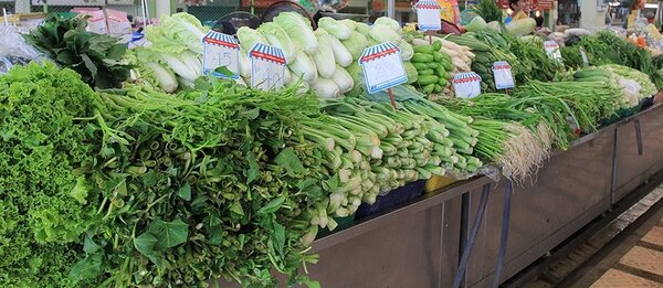 ตลาดบางขุนศรี ตลาดบางกอกน้อย ร้านผักสด