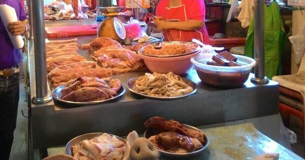 ตลาดสดมหาราช กระบี่ ตลาดสดเทศบาลเมืองกระบี่ ร้านหมูสด