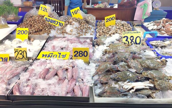 ตลาดทะเลไทย สมุทรสาคร ร้านหอย