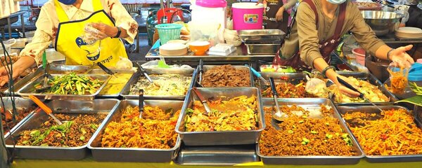 ตลาดไท ปทุมธานี ตลาดผักค้าส่ง ร้านอาหารปรุงสุก