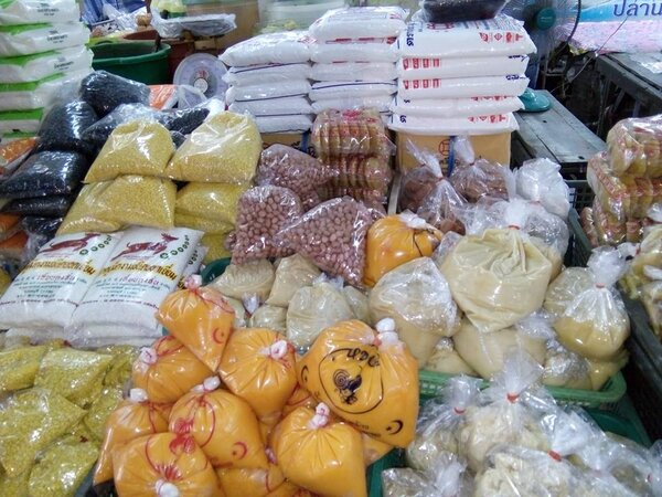 ตลาดเช้ามหาสารคาม ตลาดเทศบาลตำบลบรบือ ร้านเครื่องปรุงรส