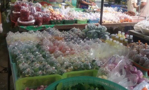 ตลาดประปายุคใหม่ ตลาดประปา ร้านเครื่องแกง