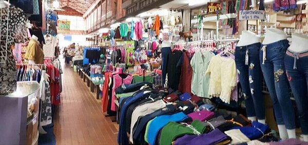 ตลาดสดเมืองตราด ตลาดเทศบาลเมืองตราด ร้านเสื้อผ้า