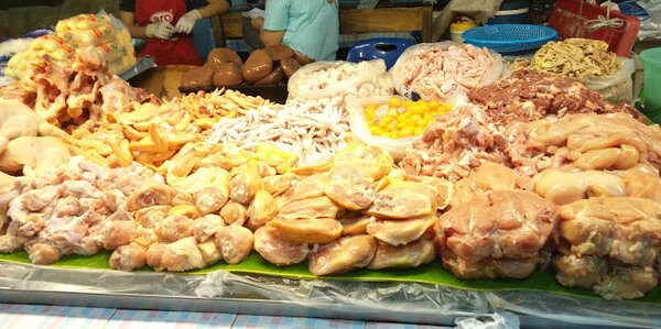 ตลาดสดเทศบาลเมืองสุโขทัย ร้านไก่สด