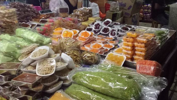 ตลาดสดเทศบาลเมืองชุมพร ตลาดสดชุมพร อําเภอเมืองชุมพร ร้านขนมหวาน