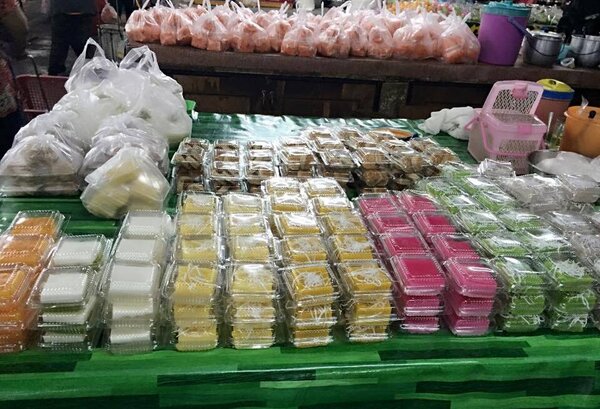 กาดสันป่าข่อย ตลาดสด เชียงใหม่ ร้านขนมหวาน