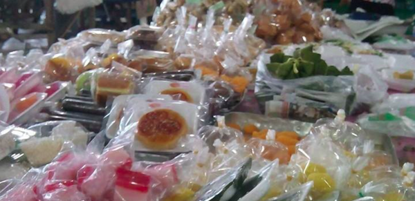 ตลาดสดเทศบาลเมืองตะกั่วป่า ตลาดตะกั่วป่า ร้านขนมหวาน