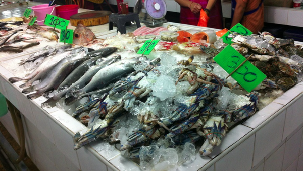 ตลาดวัฒนานันท์ ดอนเมือง ร้านของทะเล