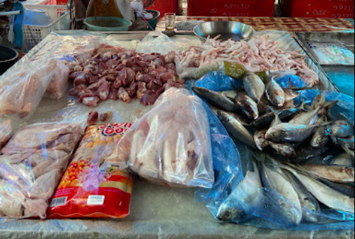 ตลาดเช้านครพนม ตลาดสดเทศบาลตำบลท่าอุเทน ร้านของสด