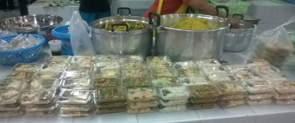 ตลาดสดเทศบาลตำบลคลองท่อมใต้ ตลาดสดคลองท่อม ร้านข้าวกล่อง