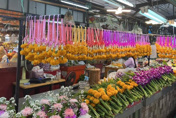 ตลาดไอยรา ร้านดอกไม้สด