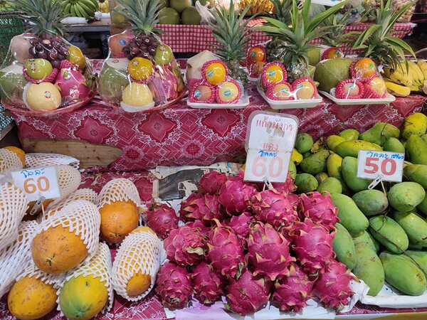 ตลาดเช้าปากเกร็ด ตลาดดวงแก้วพลาซ่า ร้านผลไม้
