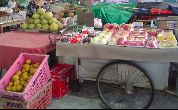 ตลาดสดชัยภูมิ ตลาดเทศบาลตำบลจตุรัส ร้านผลไม้