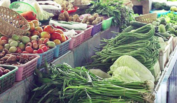 ตลาดบ้านคลองเตย ตลาดสดหาดใหญ่ ร้านผัก