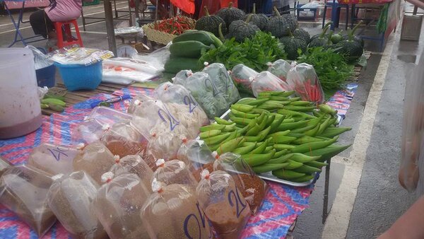 ตลาดเทศบาล 1 ตลาดด่านขุนทด ร้านผัก
