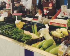 ตลาดสดเทศบาลตำบลคลองท่อมใต้ ตลาดสดกระบี่ เปิดขายทุกวัน เวลา 05.00-22.00 น.
